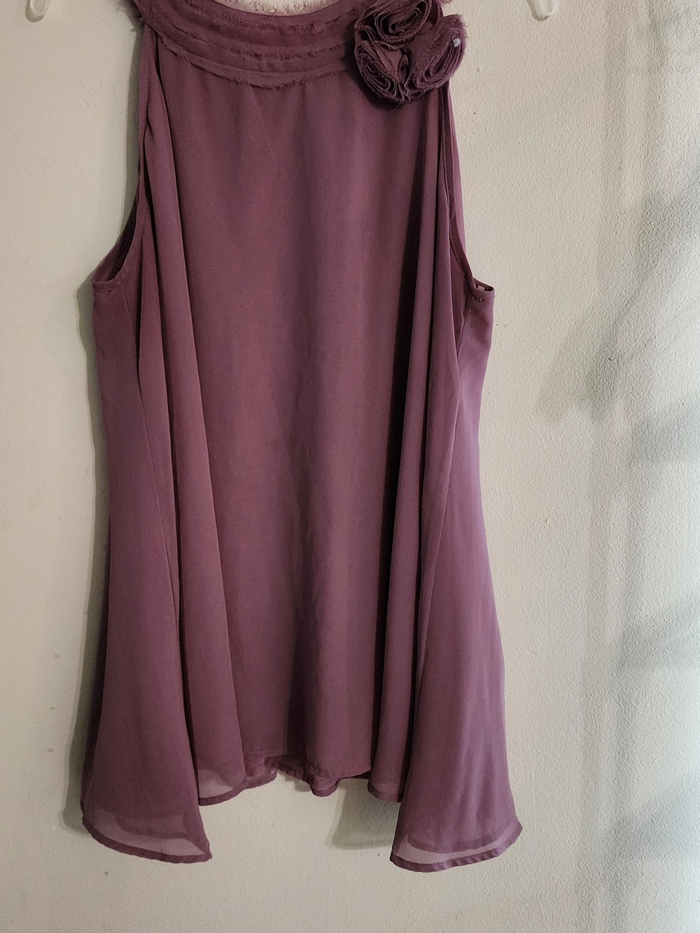 Dressbarn Mauve Pink Sleeveless Blouse Top Rosette Detail‎ Size XL